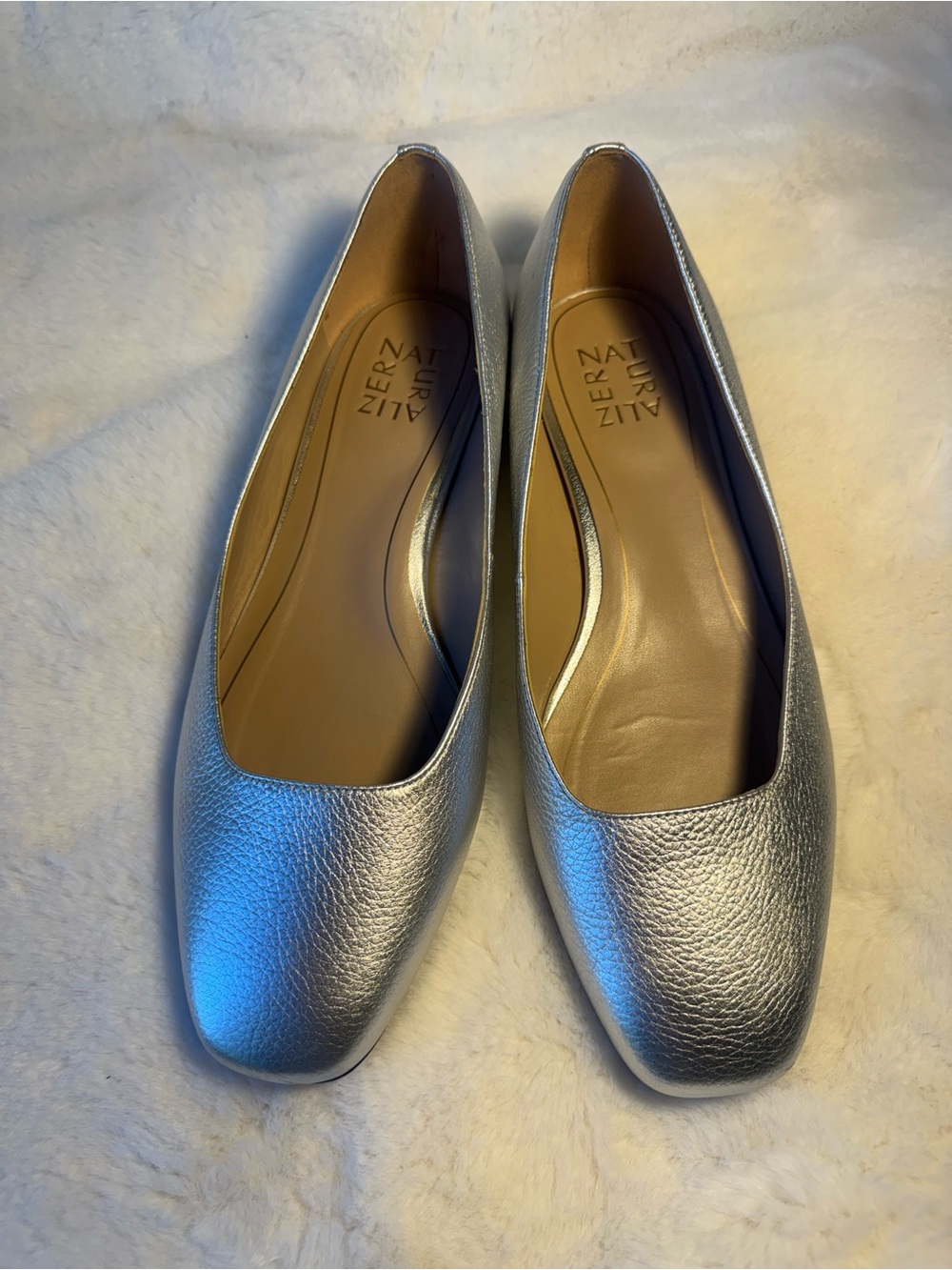 Naturalizer Metallic Silver Leather Square-Toe Flats Size 8.5
